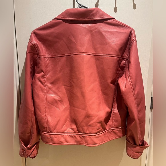 Pretty in pink Wilfred Melina faux leather jacket in pink XS!! 💕 only worn 4 X - Picture 3 of 3